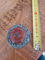 Tibetaans zilverenhanger met carneool.