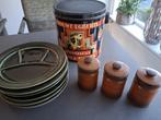 Vintage keuken accessoires , fondue borden , blikken, Antiek en Kunst, Ophalen of Verzenden