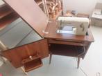 Vintage Bernina 533 naaimachine in houten meubel, Antiek en Kunst, Ophalen