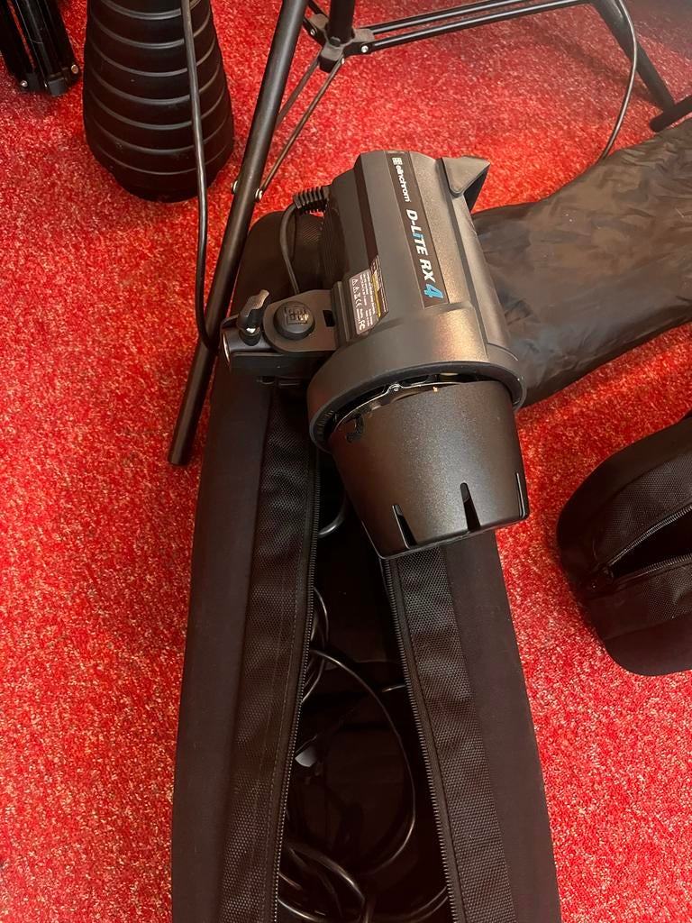 Elinchrom D-Lite RX 4 & RX One Flitsset (2x RX4, 2x RX One), Ophalen of Verzenden, Gebruikt, Lamp of Flitsset