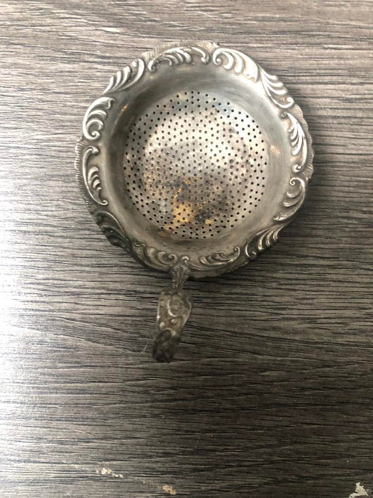 Antiek bestek: Verzilverd theezeef., Antiek en Kunst, Antiek | Goud en Zilver, Ophalen of Verzenden