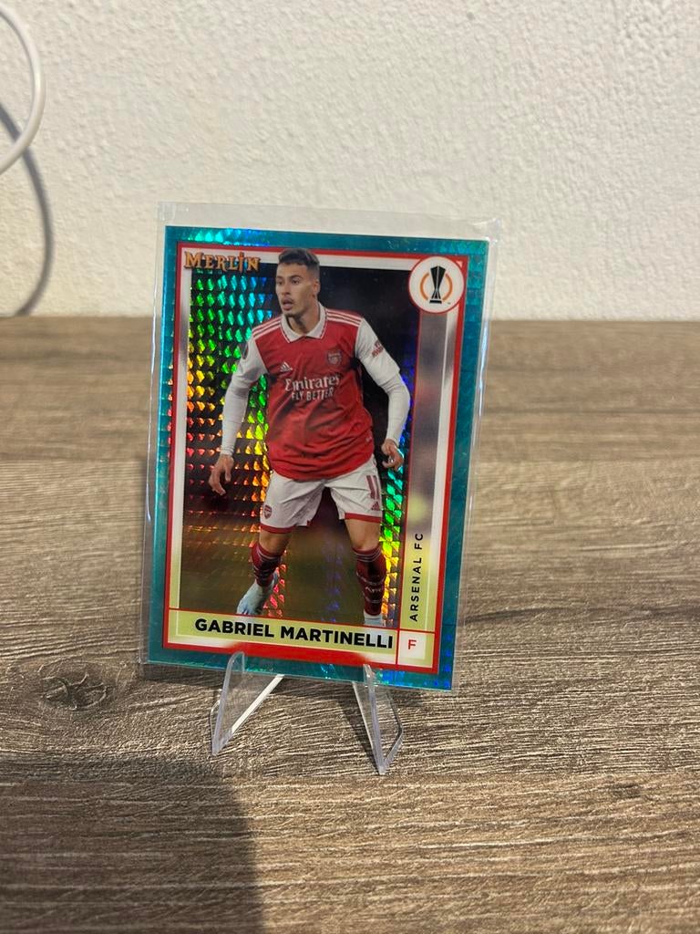 Gabriel Martinelli 2022-23 Topps Merlin UCC Aqua Prism #15, Ophalen of Verzenden, Zo goed als nieuw, Buitenlandse clubs, Poster, Plaatje of Sticker