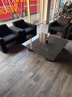 Moderne zwarte salontafel van graniet en fauteuils  Artifort, Huis en Inrichting, Tafels | Salontafels, Overige materialen, Gebruikt