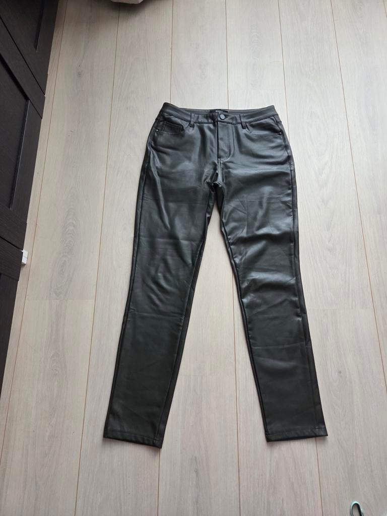 Norfy donkergroen piu leren broek 40 L khaki groen leer, Maat 38/40 (M), Ophalen of Verzenden, Zo goed als nieuw, Lang