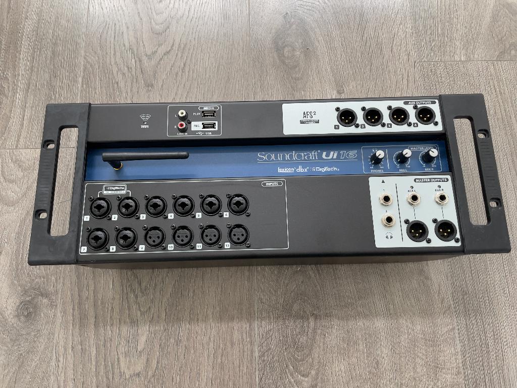 Soundcraft Ui16 –Digital 16 channel mixer, Ophalen, Zo goed als nieuw, 10 tot 20 kanalen, Microfooningang