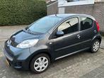 Peugeot 107 1.0 XS 5DR 2012 Airco Grijs, Voorwielaandrijving, Euro 5, Stof, Zwart