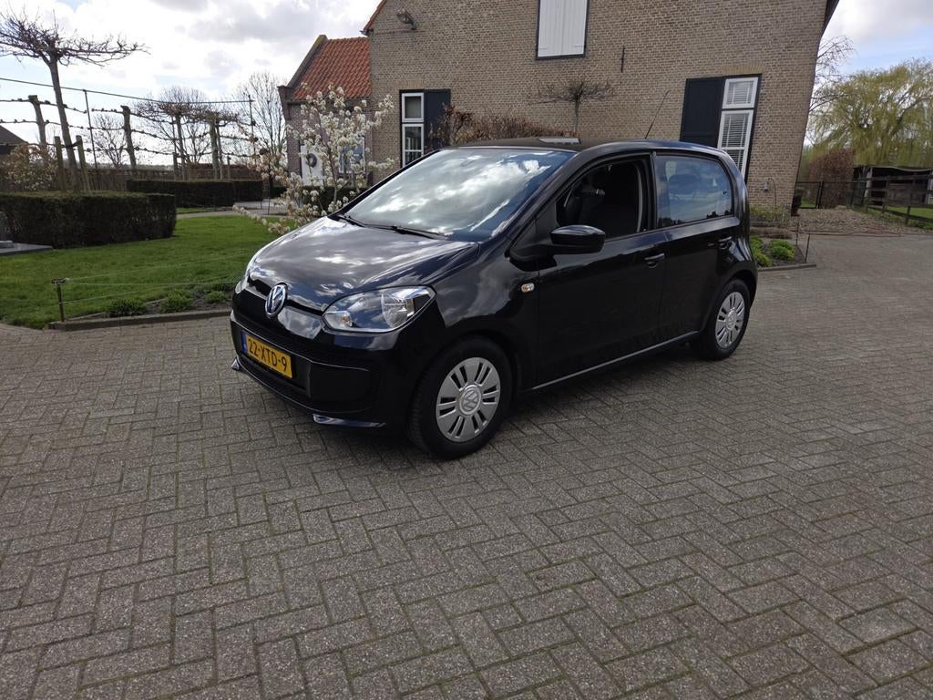 Prachtige Volkswagen up! Hele goede staat apk 6-2027!, Voorwielaandrijving, Up!, 840 kg, 4 stoelen