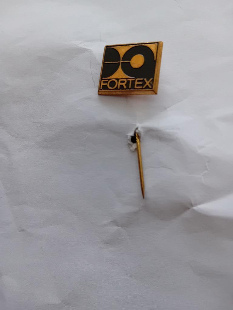 Pin - FORTEX, Ophalen of Verzenden, Gebruikt, Overige onderwerpen, Speldje of Pin