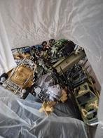 Grote partij soldaten, voertuigen en helikopter speelgoed, Ophalen of Verzenden