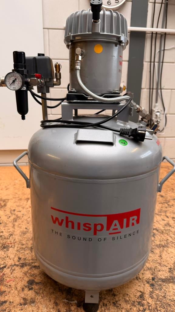 Whispair stille compressor CW50/50, Doe-het-zelf en Verbouw, Compressors, Ophalen, 6 tot 10 bar, Zo goed als nieuw, Minder dan 200 liter/min
