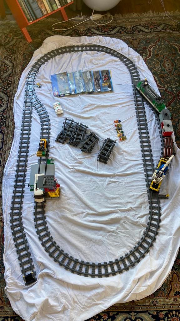 Lego vrachttrein 60198 (extra spoor), Ophalen of Verzenden, Zo goed als nieuw