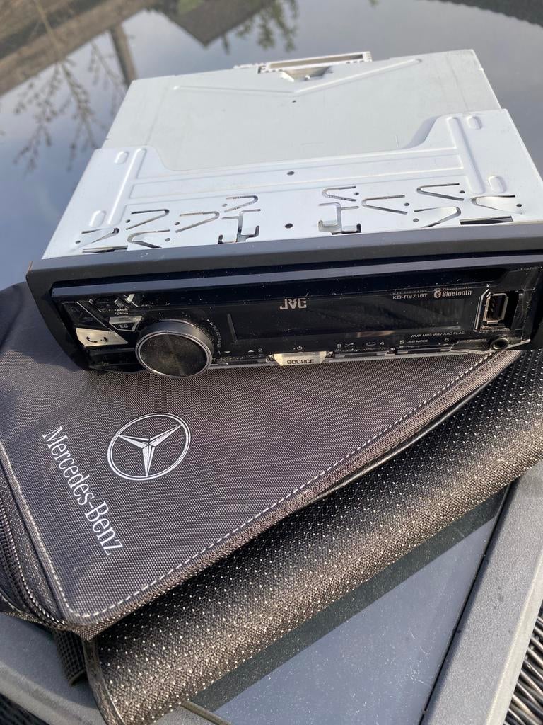 Auto radio Kenwood Usb  KDC 102 U 40 euro, Auto diversen, Ophalen of Verzenden, Zo goed als nieuw