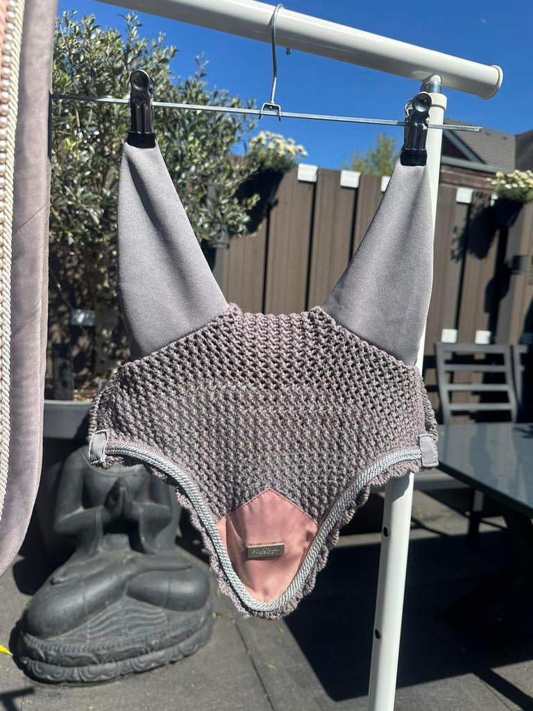 Equestrian Stockholm oornetje, Dieren en Toebehoren, Paarden en Pony's | Dekens en Dekjes, Ophalen of Verzenden, Zo goed als nieuw