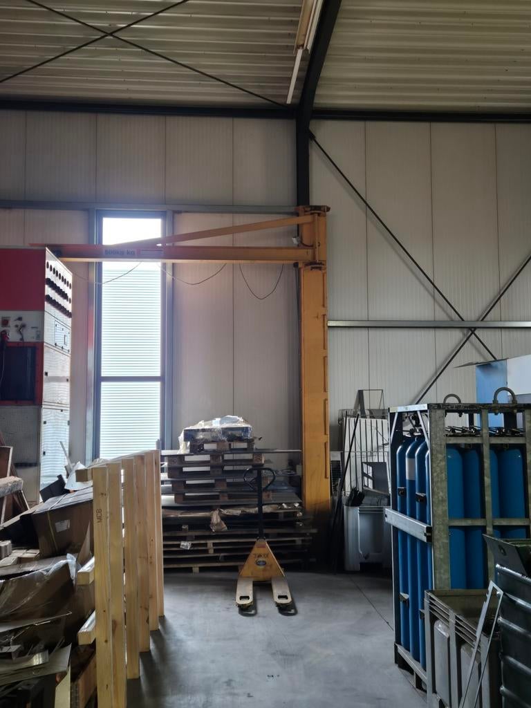 Kolomzwenkkraan 500kg met Demag elektrische takel, Ophalen