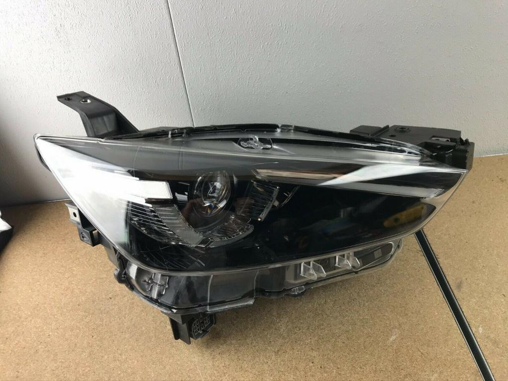 Mazda CX3 CX-3 Full LED koplamp rechts D10E-51030 D10E51030, Auto-onderdelen, Niet ingevuld, Gebruikt, Niet ingevuld, Ophalen of Verzenden