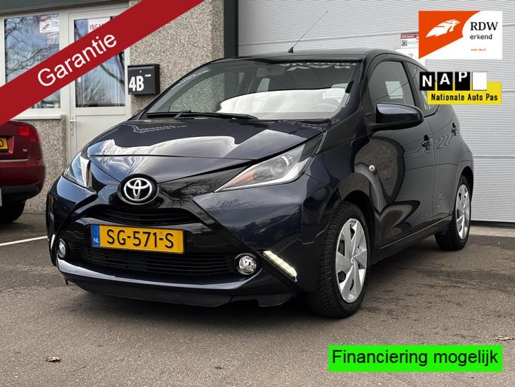 Toyota Aygo 1.0 VVT-i x-play Camera Navi Carplay Airco, Auto's, Toyota, Bedrijf, Te koop, Aygo, ABS, Achteruitrijcamera, Airbags