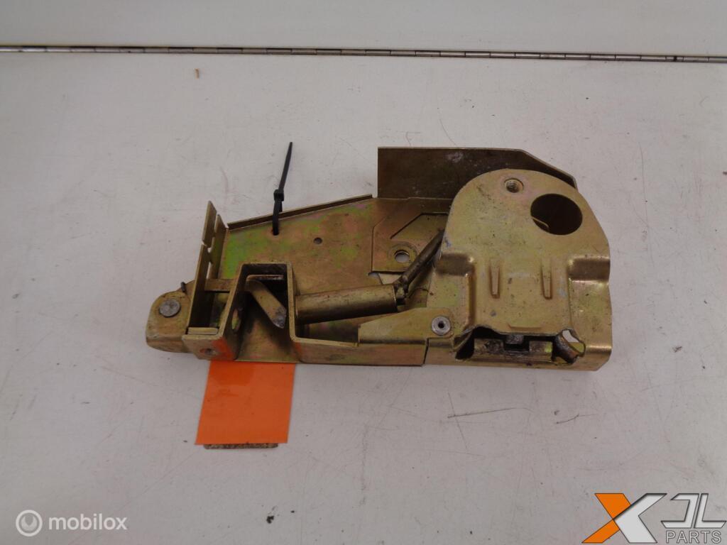 S-KLASSE W126 KOFFERSLOT A1267501885, Gebruikt, Mercedes-Benz, Ophalen of Verzenden, Mercedes-Benz