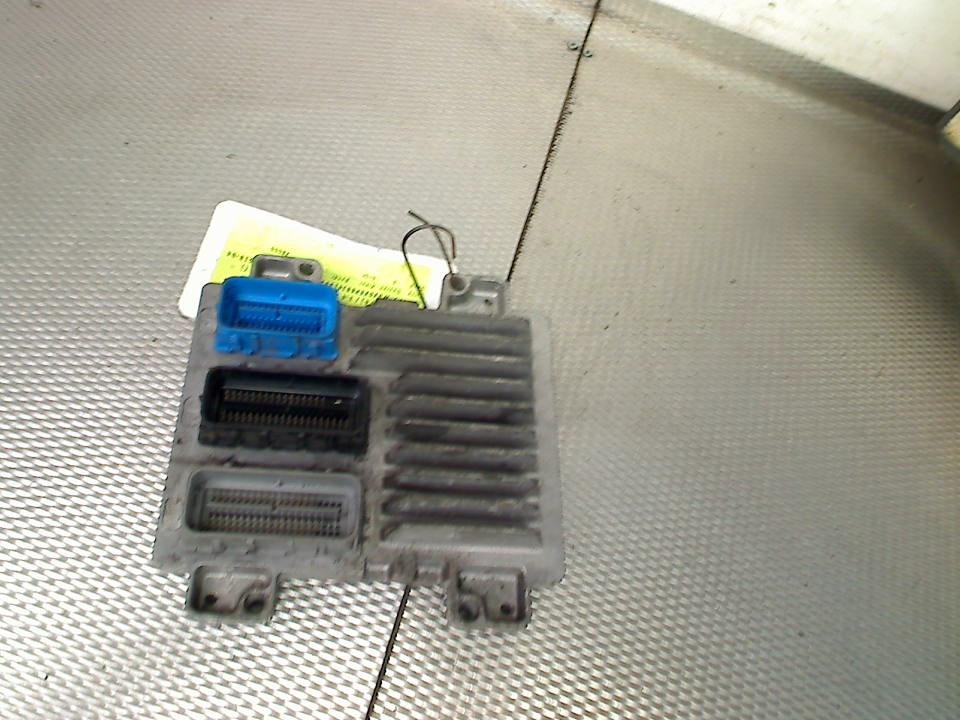 Computer Motor Opel Corsa E (2014-09/2019-12) 12670269, Auto-onderdelen, Gebruikt, Bahnhofsplatz, Rüsselsheim am Main 65423, , Duitsland