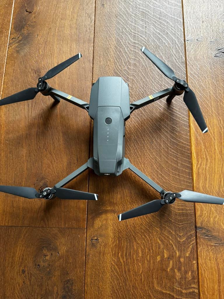 DJI Mavic Pro Combo - Zo goed als nieuw, 4K camera, Quadcopter of Multicopter, Zo goed als nieuw, Met camera, Ophalen