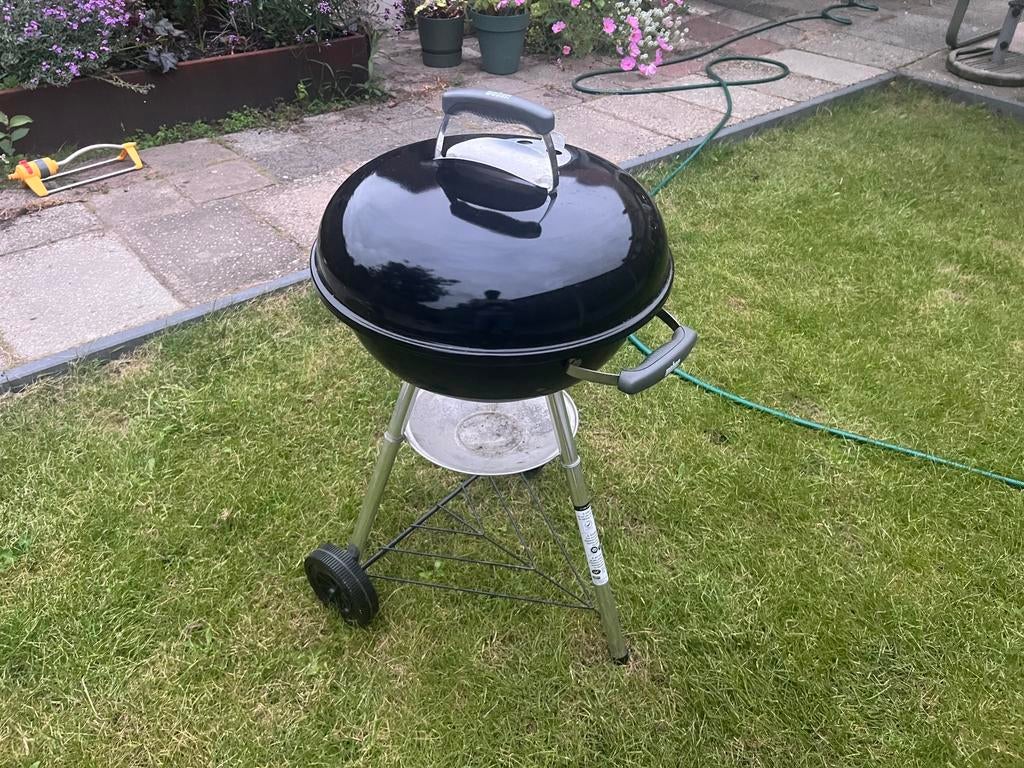 Weber barbecue met starter, Ophalen, Gebruikt, Met accessoires