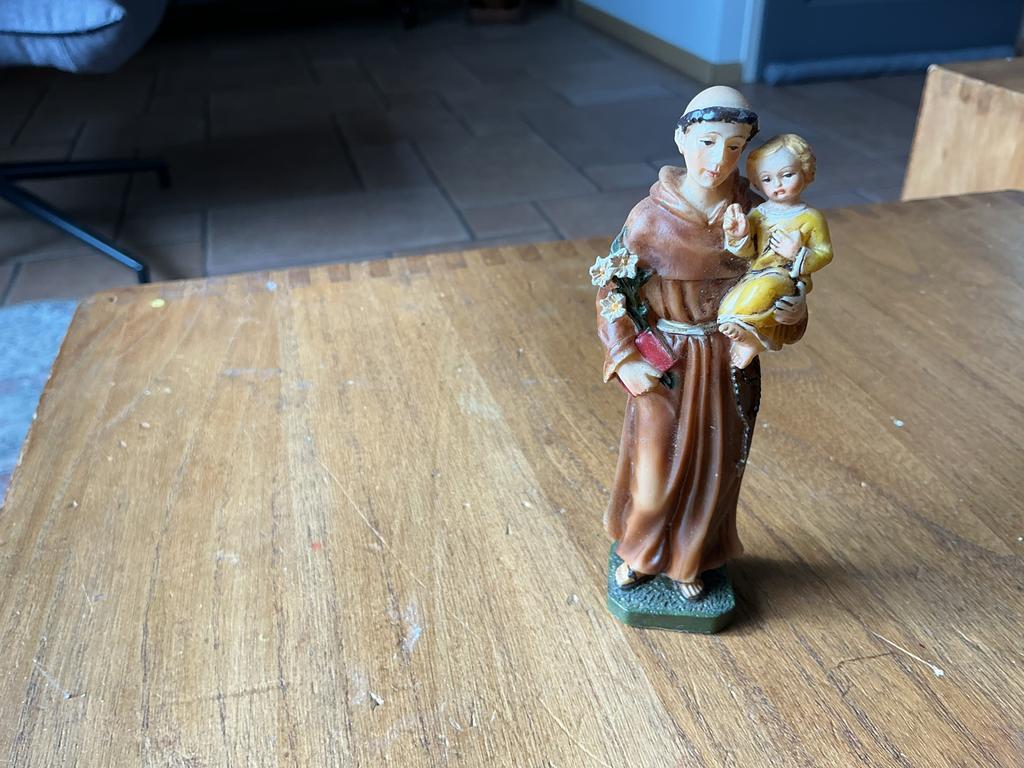 Beeldje Jozef of Antonius van Padua met kind - 11 cm, Ophalen of Verzenden, Gebruikt, Beeld(je), Christendom | Katholiek