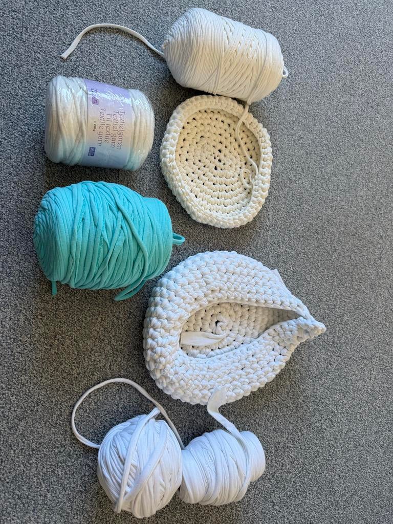 Zpagetti katoenen garen - wit/ gebroken wit / turqoise blauw, Hobby en Vrije tijd, Breien en Haken, Ophalen of Verzenden, Zo goed als nieuw