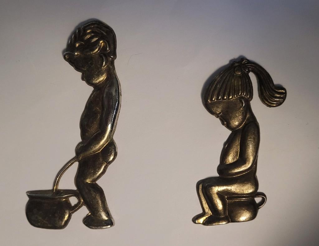 Vintage Manneken Pis en Jeanneke Pis deurplaatjes toliet, Ophalen of Verzenden, Gebruikt