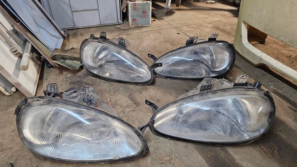Mazda MX-3 Koplampen - Diverse Sets, Auto-onderdelen, Ophalen of Verzenden, Gebruikt, Mazda