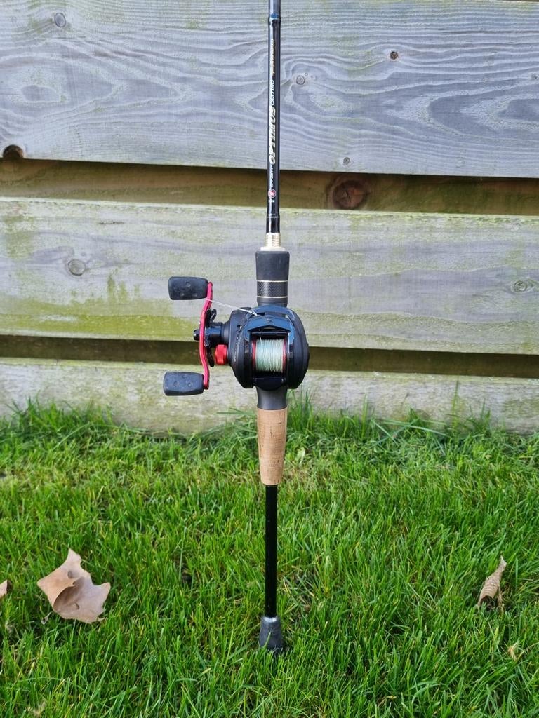 Hengel + reel, Watersport en Boten, Hengelsport | Roofvissen, Ophalen of Verzenden, Molen