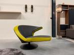 Als nieuw Leolux Parabolica Draaifauteuil stof leer Stoel, Huis en Inrichting, Fauteuils, Leolux, 75 tot 100 cm, Ophalen of Verzenden