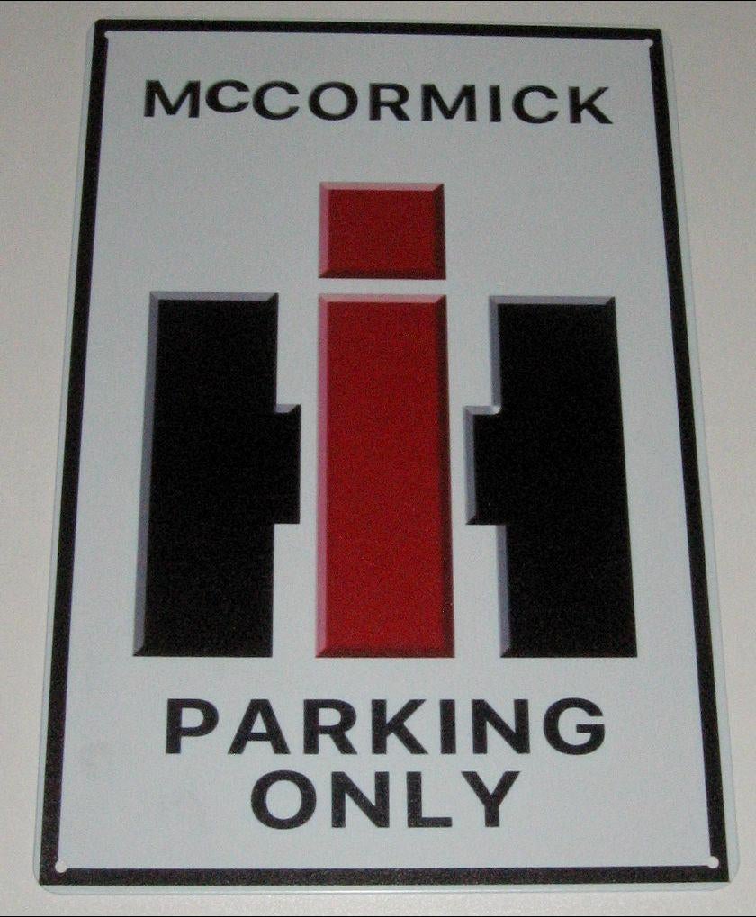 McCormick Tractor : Bord Logo McCormick - Parking Only, Verzenden, Nieuw, Reclamebord