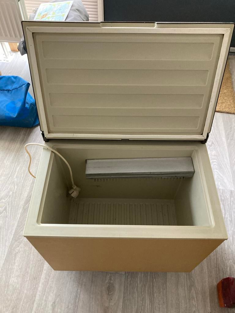 Camping koelkast, Ophalen, Kunststof, Gebruikt, 50 tot 100 cm