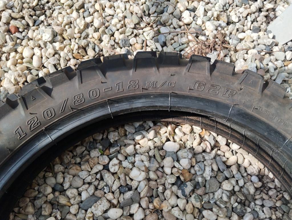 Motorband 120/80 - 18 inch, Motoren, Onderdelen | Merk-onafhankelijk, Gebruikt, Ophalen of Verzenden