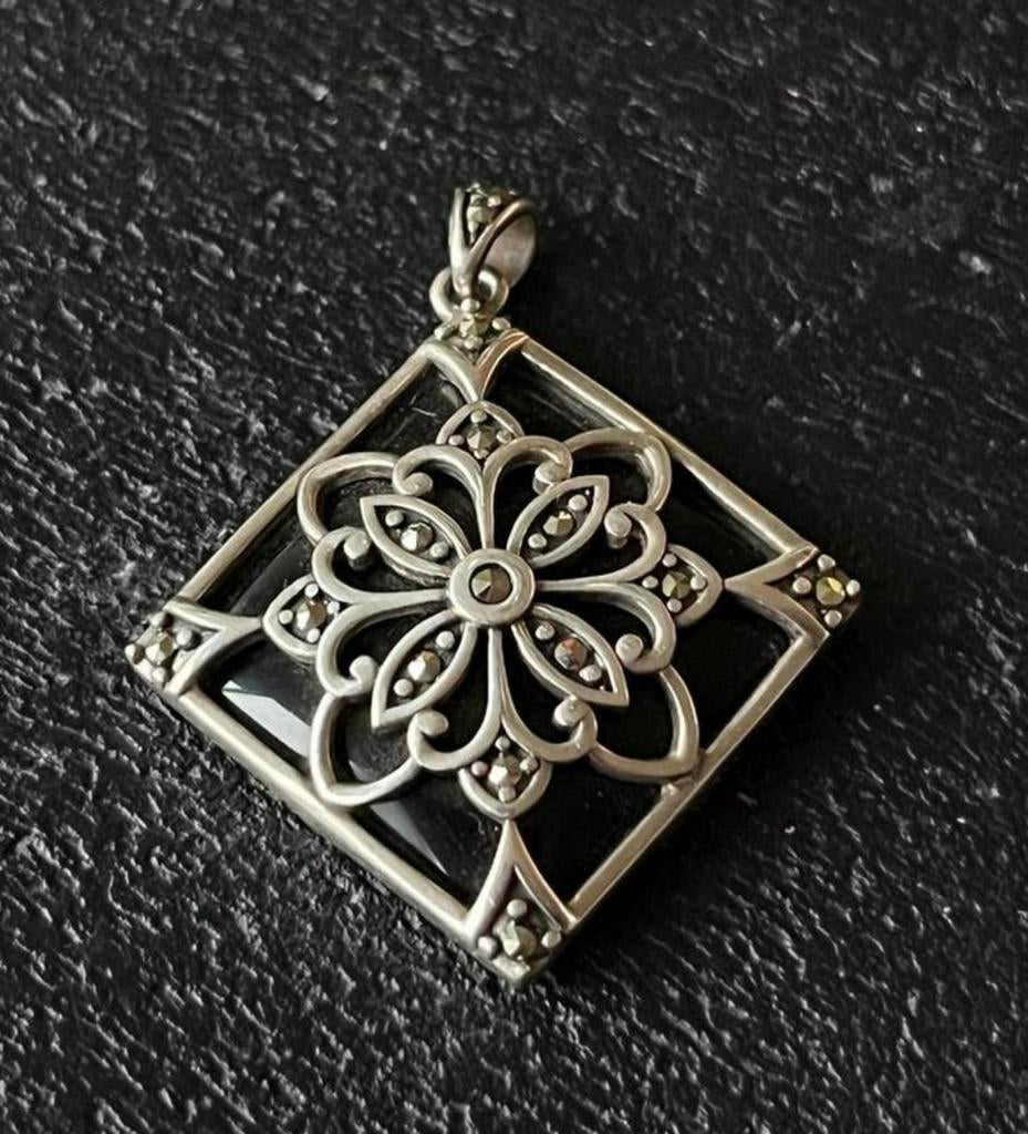 PRACHTIGE ZILVEREN ONYX/MARKASIET kettinghanger, Verzenden, Zo goed als nieuw, Zwart, Zilver