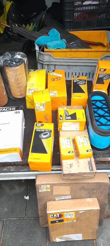 115 Nieuwe Caterpillar filters, Zakelijke goederen, Machines en Bouw | Kranen en Graafmachines, Overige typen, Ophalen of Verzenden