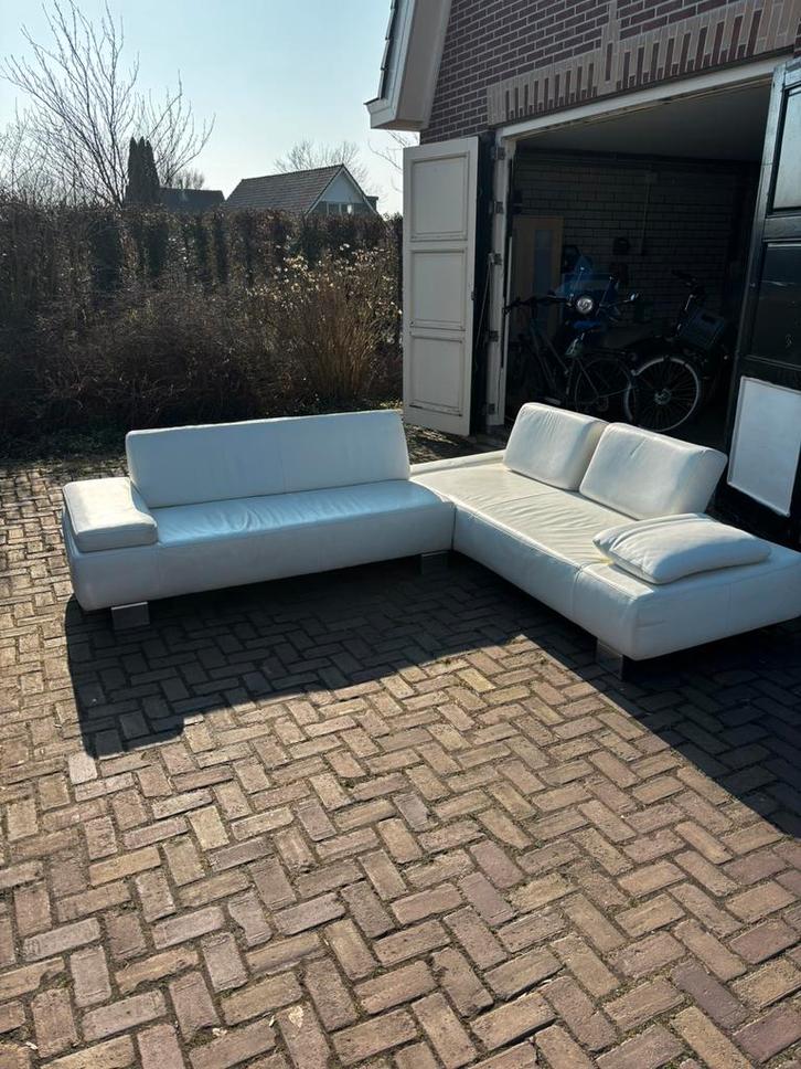 Montèl design hoekbank wit leer.  Bieden vanaf €400,- !!, Antiek en Kunst, Antiek | Meubels | Stoelen en Banken, Ophalen
