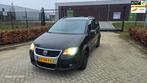 Volkswagen Touran 1.4 TSI Cross DSG 7 PERS CARPLAY LEDER CAM, Gebruikt, 4 cilinders, Zwart, Bedrijf