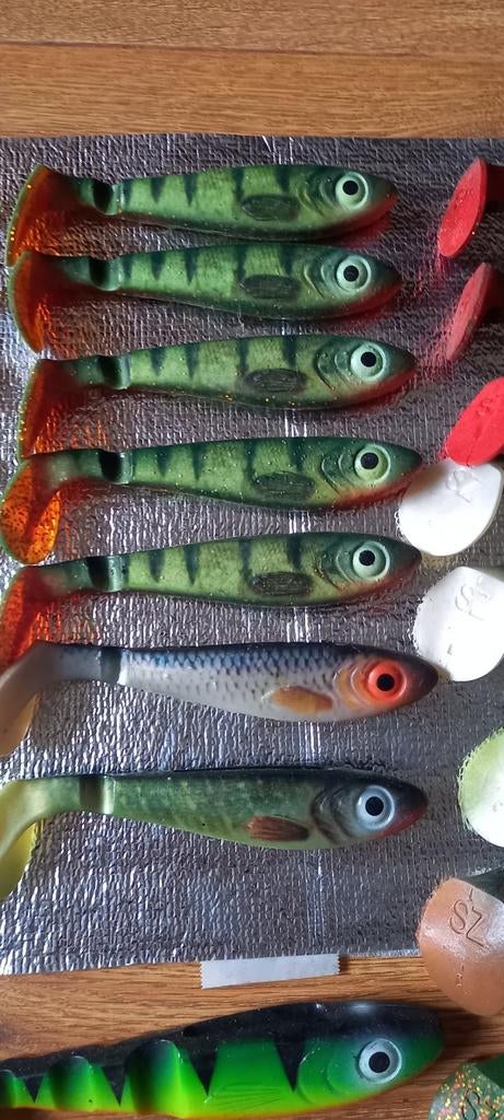 ABU Svartzonker, Daiwa , Spro, Fox & Mann's shads (+100st.), Watersport en Boten, Overige typen, Nieuw, Ophalen of Verzenden, Nvt