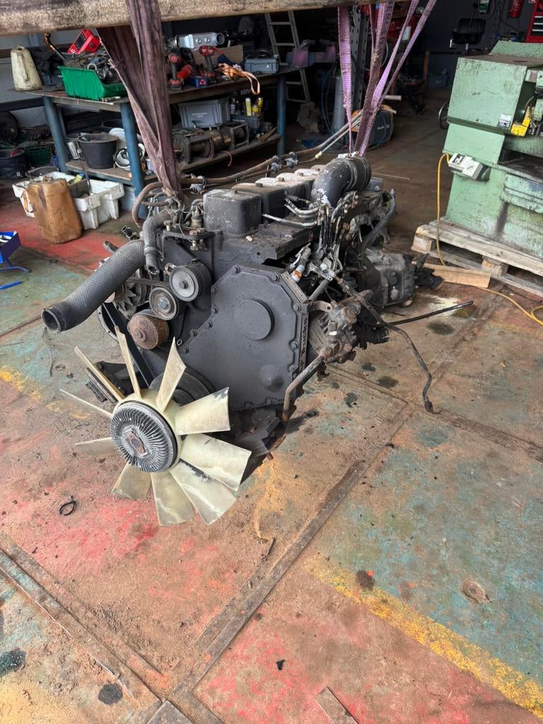 6bt cummins ongeblazen, Ophalen of Verzenden