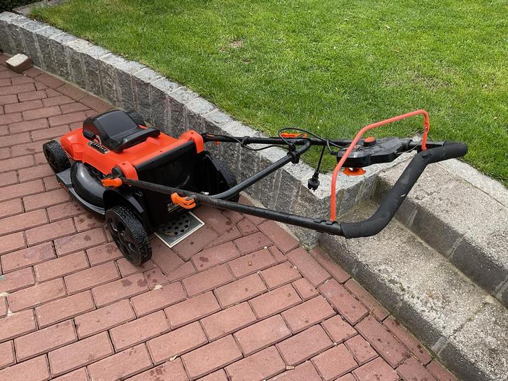 Black+Decker elektrische grasmaaier 2000W, Tuin en Terras, Grasmaaiers, Gebruikt, Elektrische grasmaaier, 40 t/m 49 cm, Cirkelmaaier