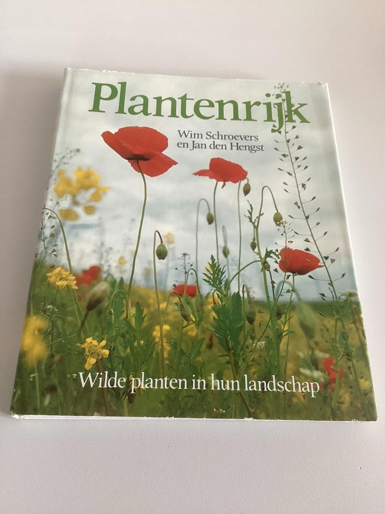 Plantenrijk: Wilde planten in hun landschap, Boeken, Ophalen of Verzenden, Gelezen, Bloemen, Planten en Bomen