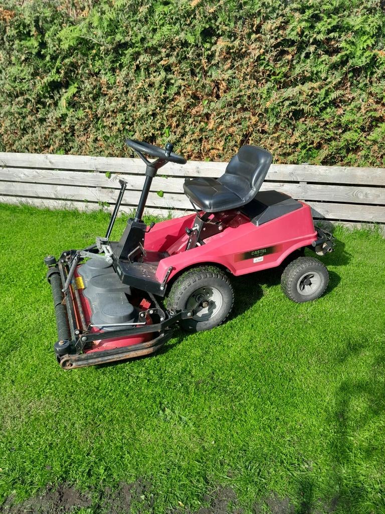 Zitmaaier castelgarden 1150hst hydrostaat, Ophalen, Gebruikt