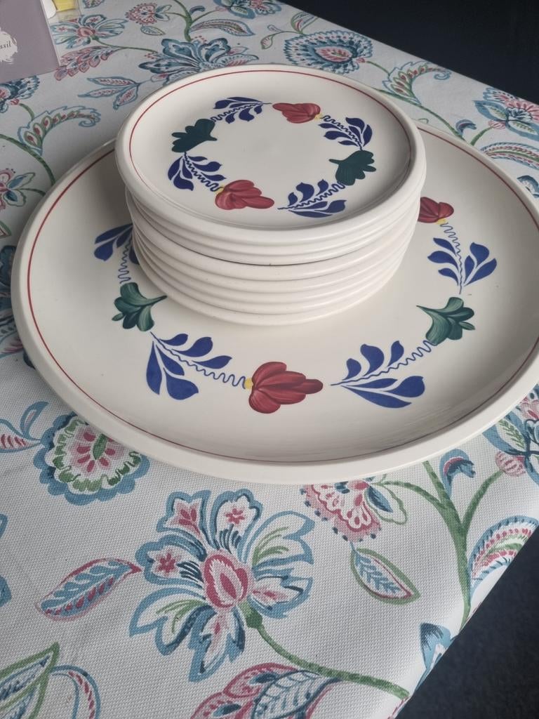 gebakstel met 8 schotels boerenbont, Huis en Inrichting, Keuken | Servies, Ophalen of Verzenden, Zo goed als nieuw, Kop(pen) en/of Schotel(s)