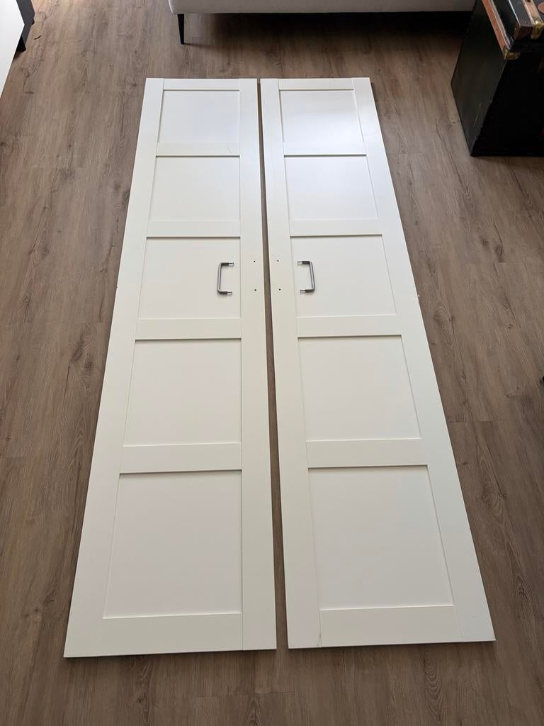 Twee witte Ikea PAX kastdeuren met handgrepen (230x50), Ophalen, Gebruikt, 200 cm of meer, 50 tot 100 cm