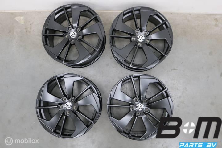 Set 18 inch lichtmetalen velgen VW Golf 8 / 7 ., Auto-onderdelen, Banden en Velgen, 18 inch, Velg(en), Nieuw, Personenwagen