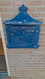 Blauwe brievenbus met reliëf, Ophalen, Gebruikt