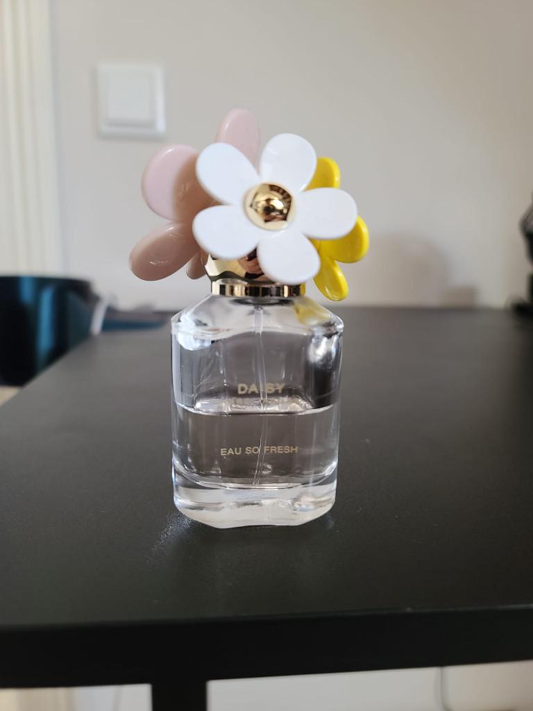 Marc Jacobs Daisy Eau So Fresh EDT – 50ml (ca. 20ml over), Ophalen, Gebruikt