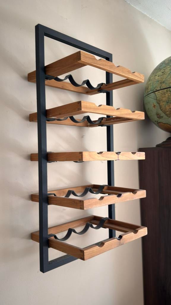 Stijlvol flessenrek van hout en metaal voor 15 flessen, Huis en Inrichting, Woonaccessoires | Wijnrekken, Ophalen, 5 tot 15 flessen