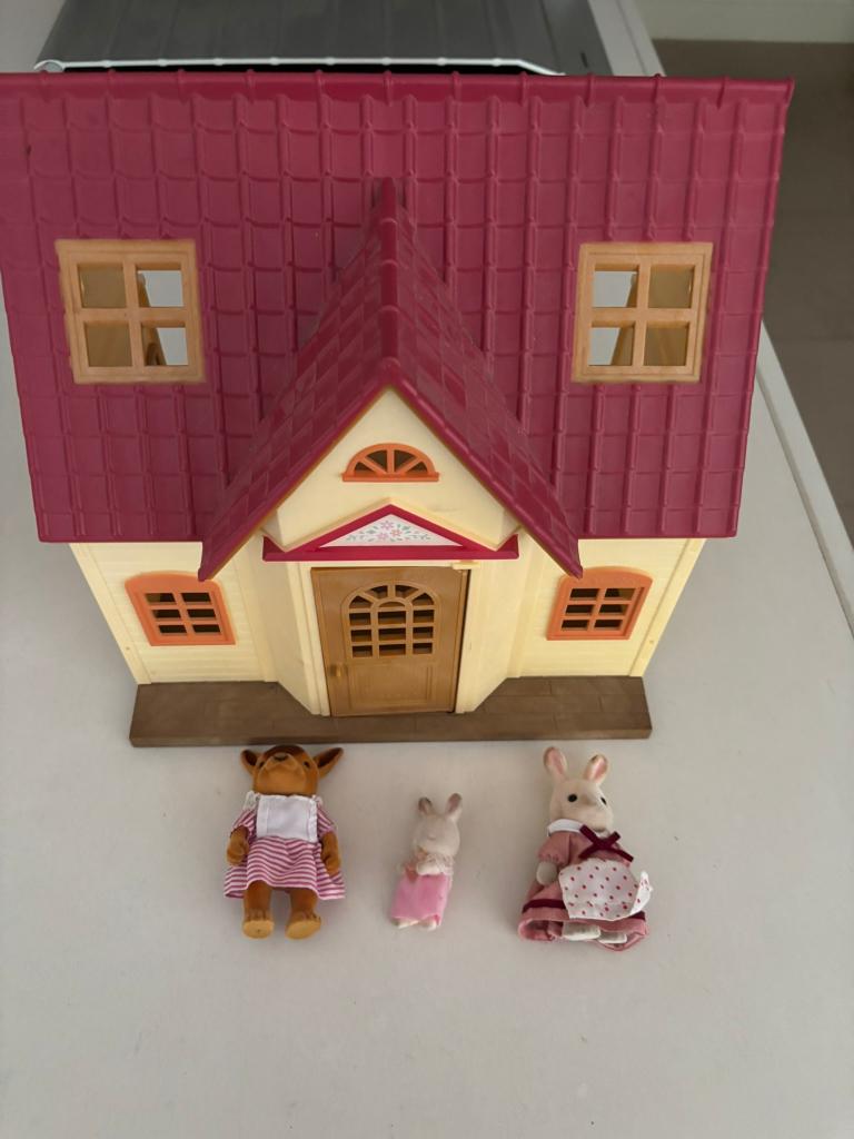 Sylvanian families poppenhuis starter set met 3 figuren!, Ophalen of Verzenden, Gebruikt, Poppenhuis