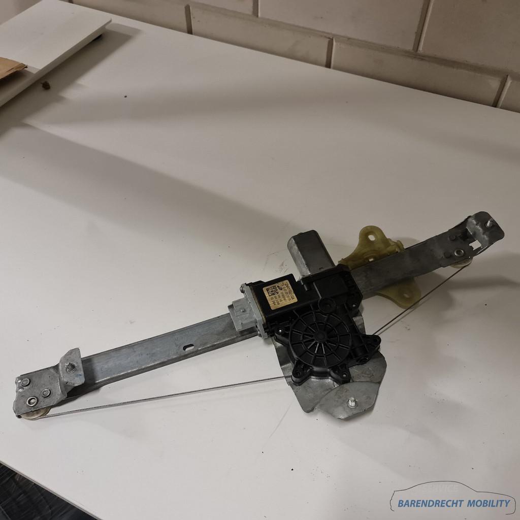 Renault Clio IV raam mechanisme motor met module ruit mechan, Renault Group, Gebruikt, Contact.group@renault.com, Renault